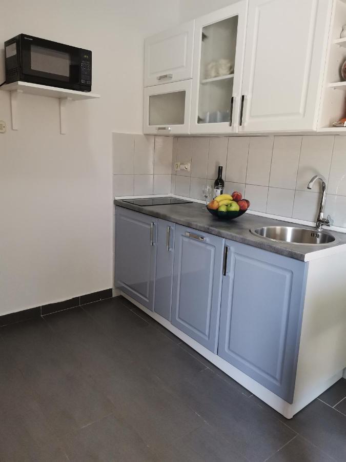 Apartments Zora Сень Экстерьер фото