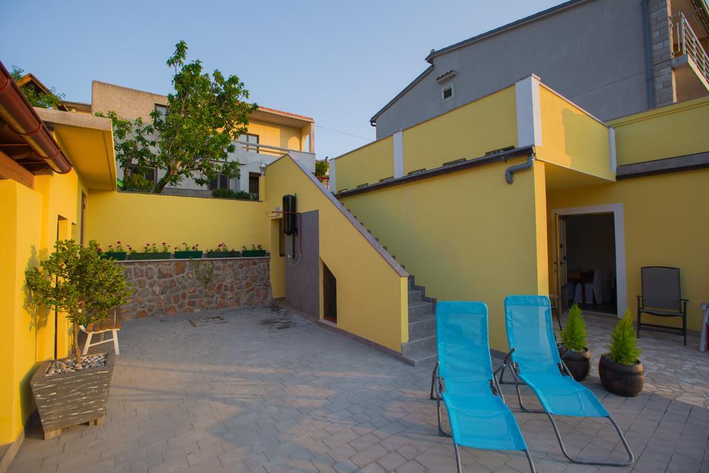 Apartments Zora Сень Экстерьер фото