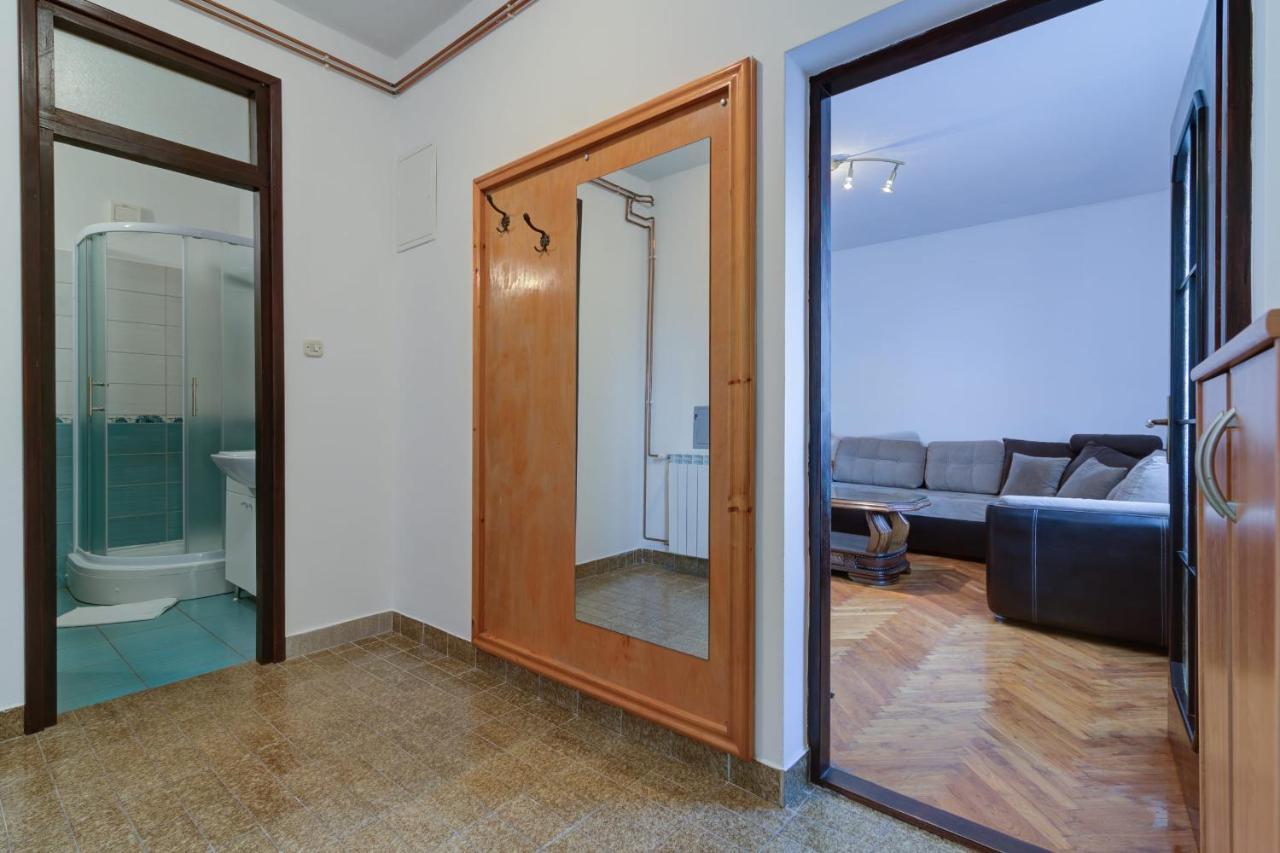 Apartments Zora Сень Экстерьер фото