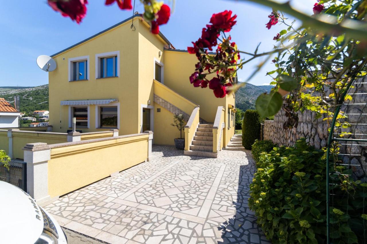 Apartments Zora Сень Экстерьер фото