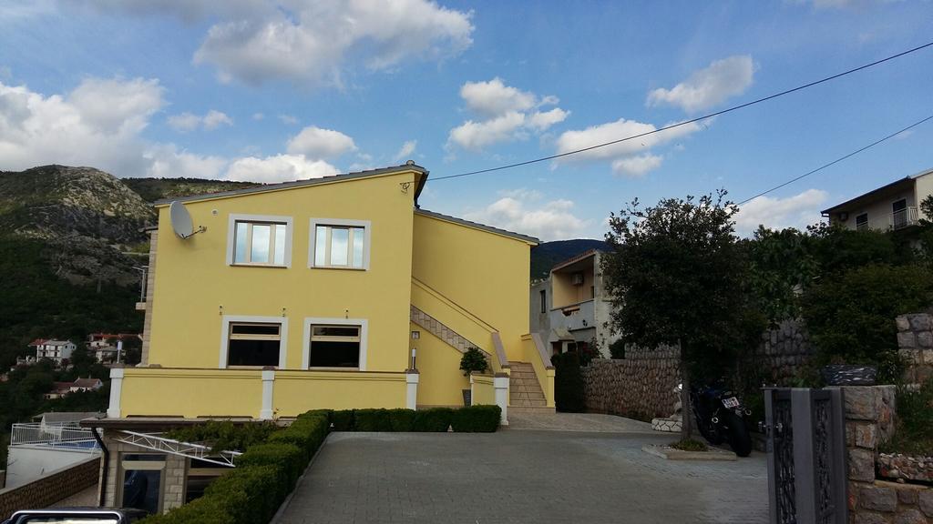 Apartments Zora Сень Экстерьер фото
